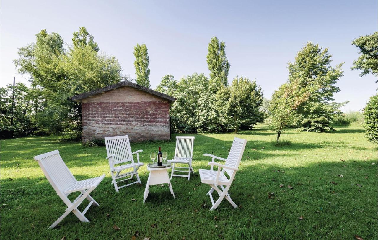 Beautiful home in Taglio di Po RO with 2 Bedrooms&WiFi Porto Viro Esterno foto