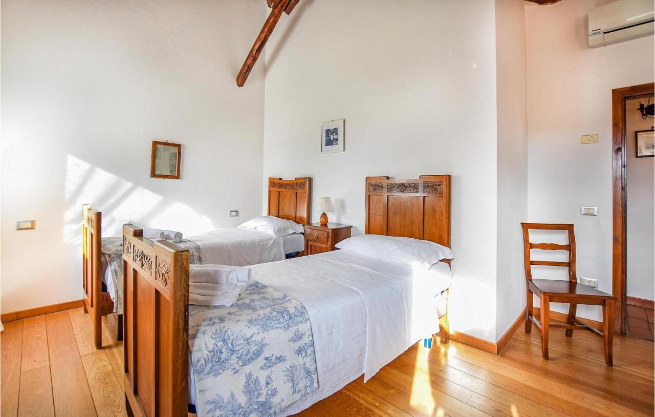 Beautiful home in Taglio di Po RO with 2 Bedrooms&WiFi Porto Viro Esterno foto