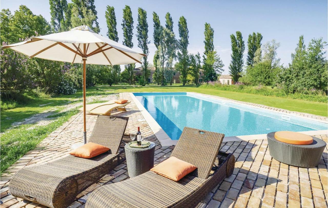 Beautiful home in Taglio di Po RO with 2 Bedrooms&WiFi Porto Viro Esterno foto